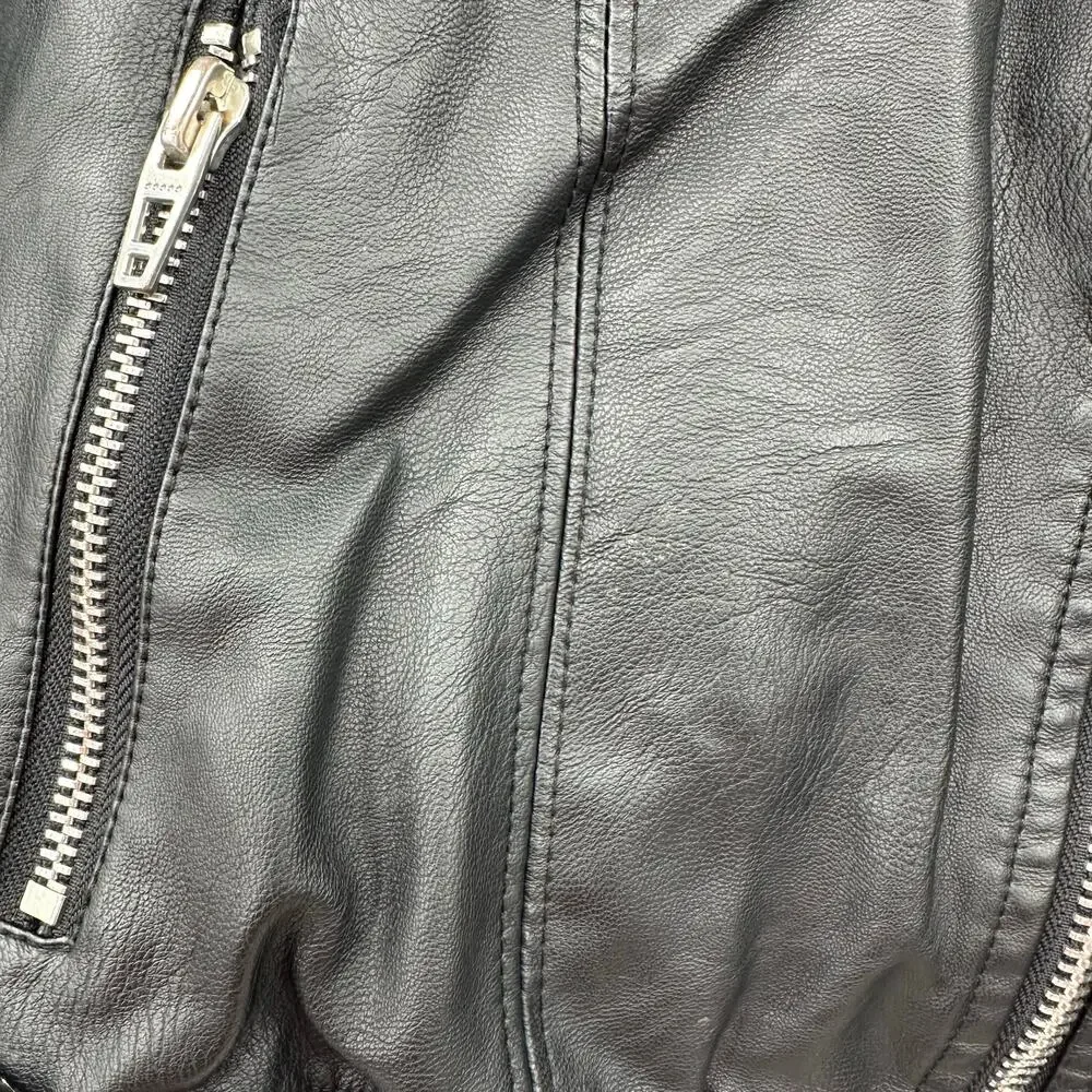 Blank NYC Size Medium Faux Leather Jacket Moto Style‎ Black Red White Zip Up